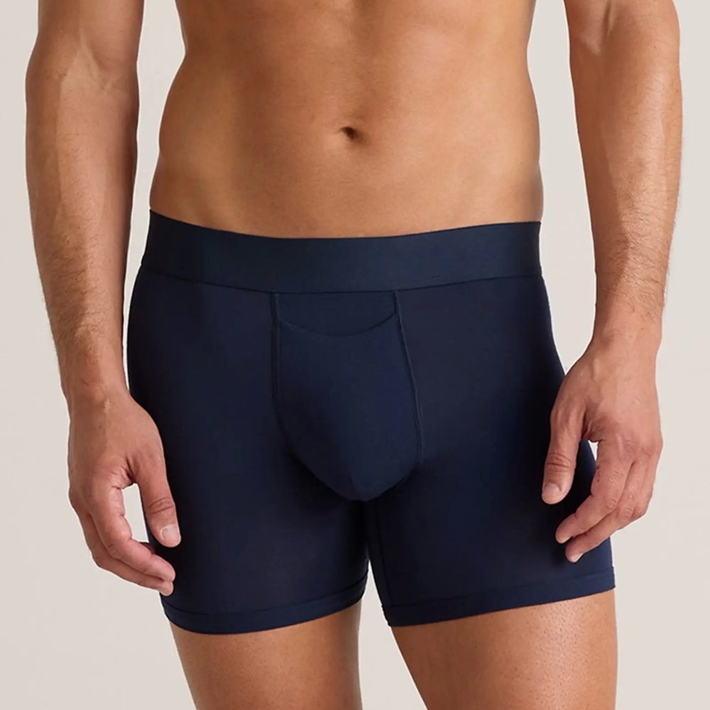 Quince Men’s Organic Cotton 4” Boxer Briefs in Navy Size Medium Y824